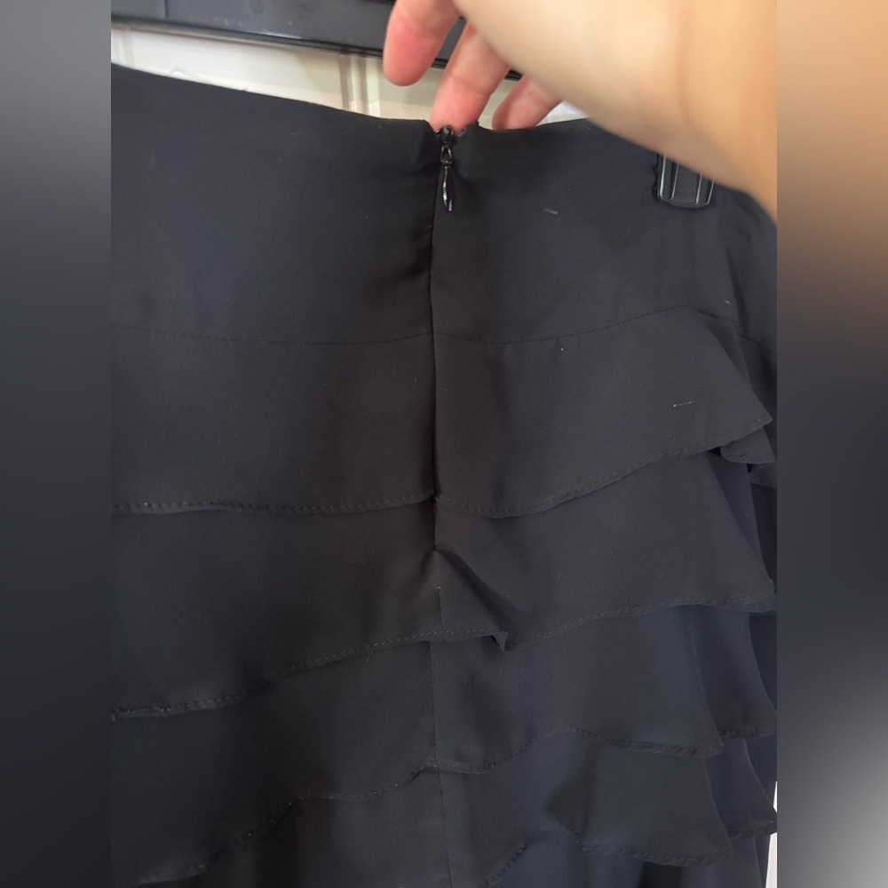 3/for $15 🍒 Elegant Black Tiered Ruffles, Layered Skirt (Women’s Size 10) - Picture 7 of 12